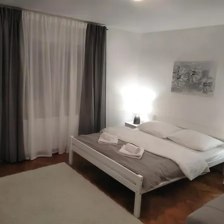 Apartman Mix Zagreb - Maksimir, Kbc Rebro, Free Parking Exterior foto